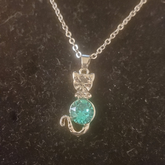 New Kitty Cat Charm Blue Crystal Silver Necklace. - Picture 12 of 14